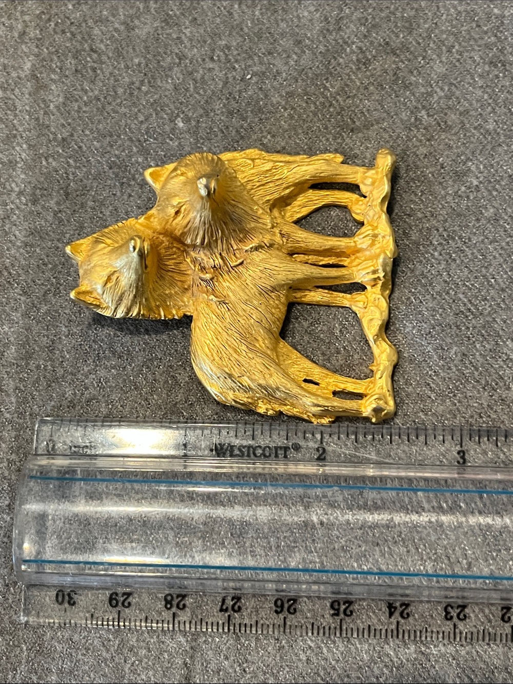 Goldtone JJ Wolf Pair Brooch - Picture 5 of 6
